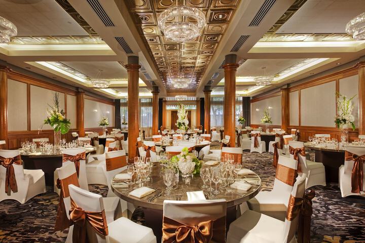 The Ashton Hotel