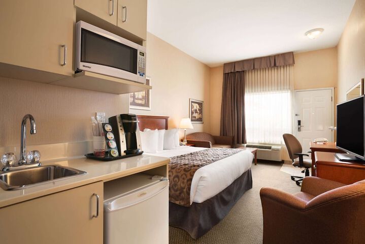 Room 10 of 50