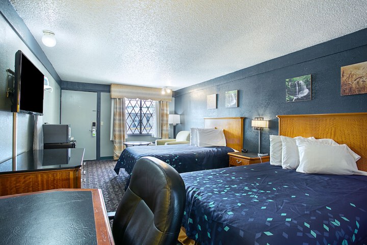 Room 35 of 50