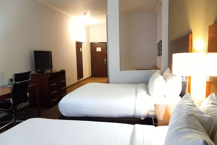 Comfort Suites Farmington