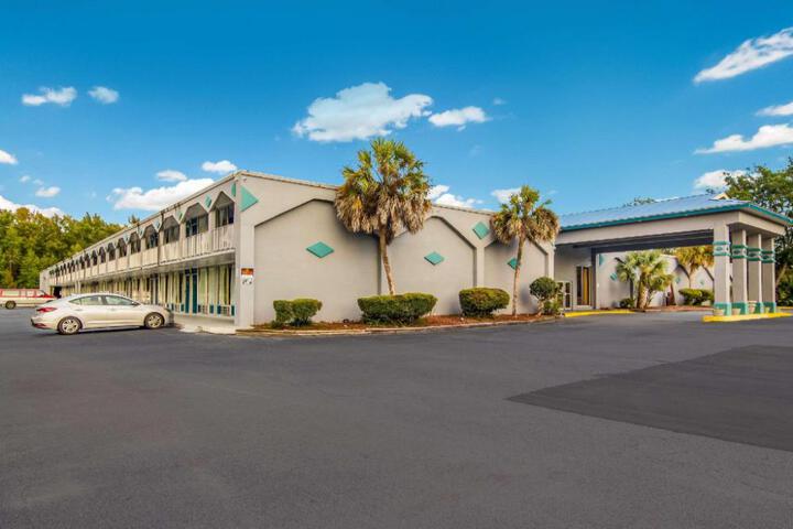Econo Lodge