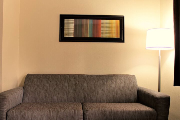 Room 9 of 20