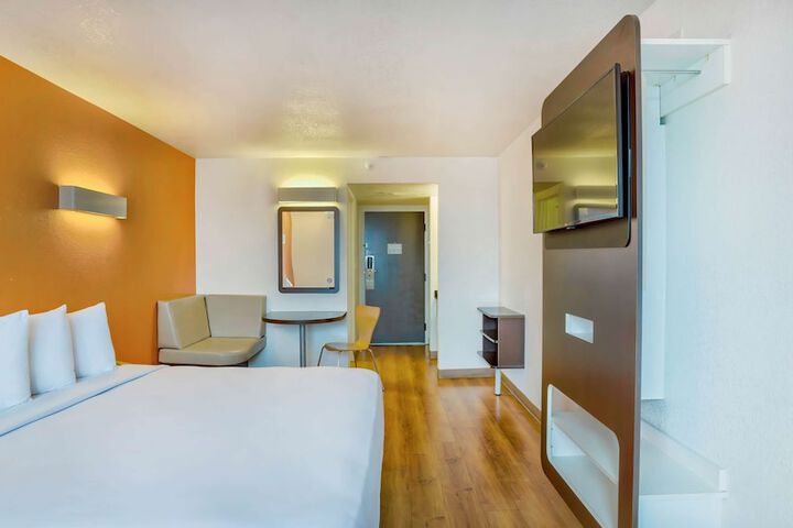 Room 43 of 45