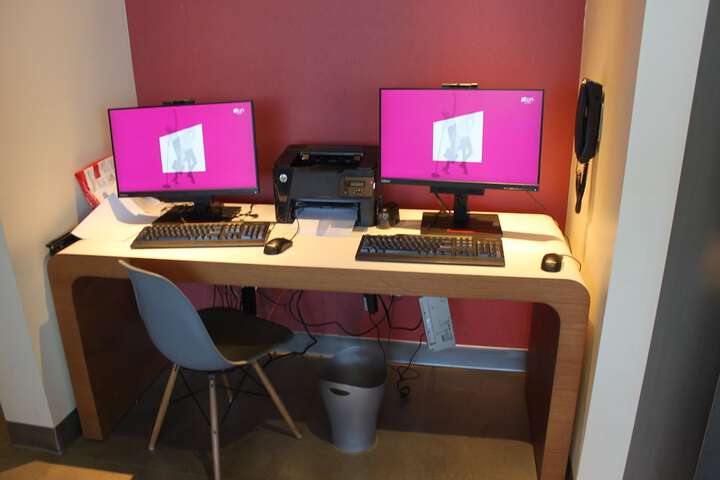 Business Center 106 of 110