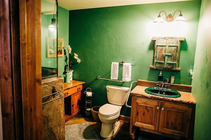 Room 30 of 58