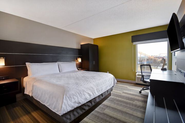 Holiday Inn Express & Suites Allentown-Dorney Park Area by IHG