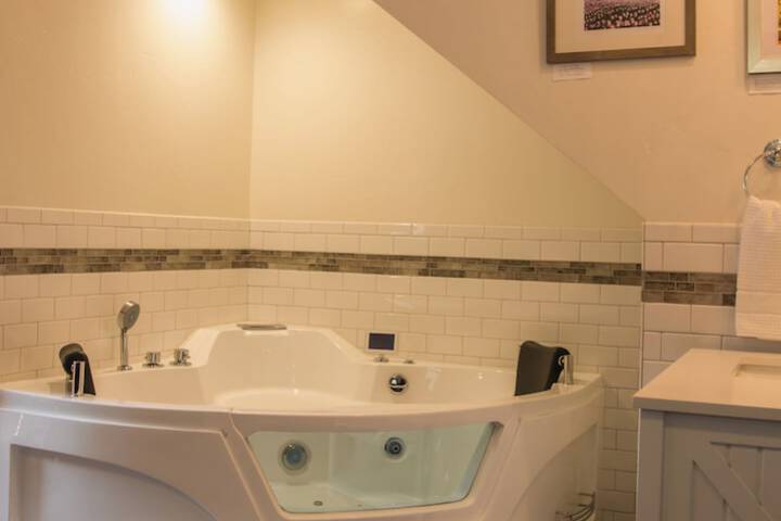 Clear Creek Inn