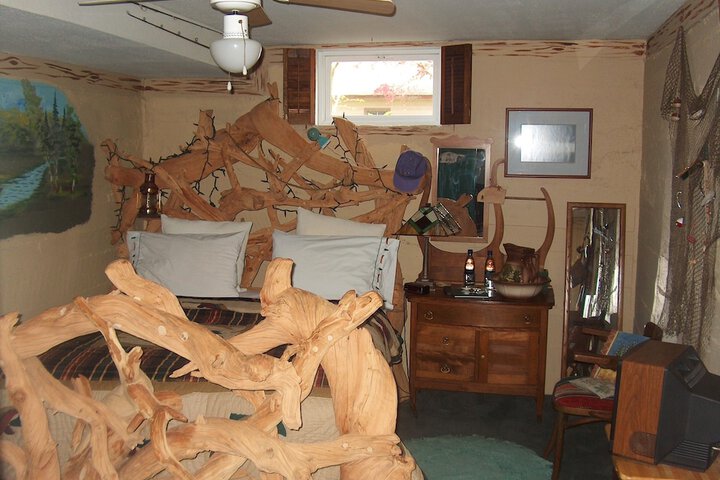 Room 13 of 39
