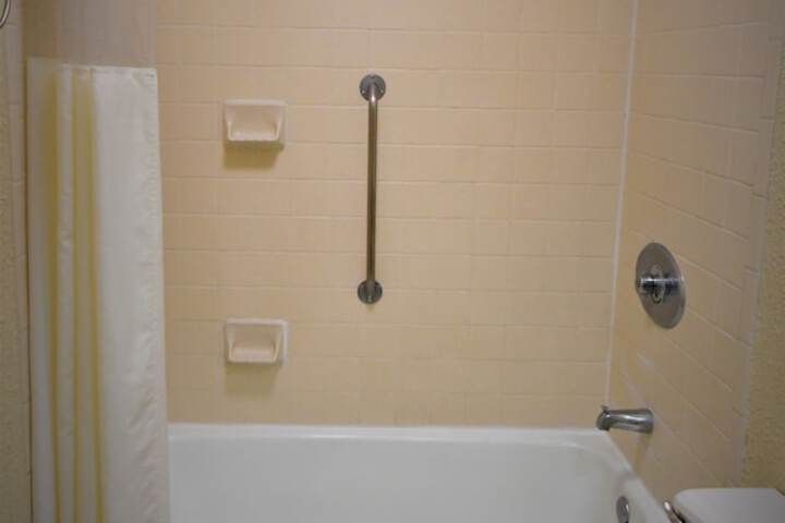 Room 44 of 69