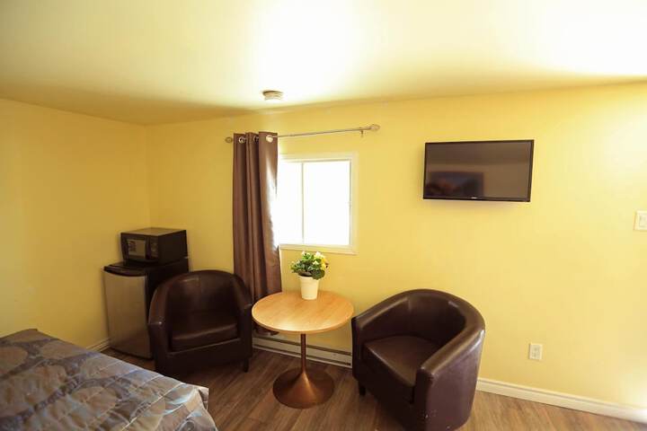 Room 30 of 43