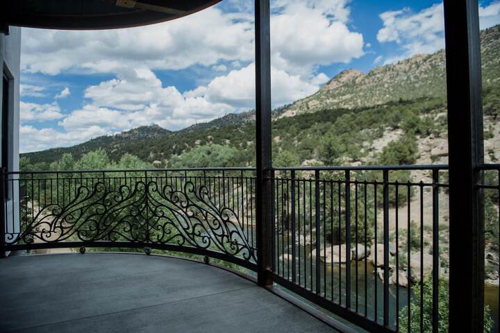 Surf Hotel & Chateau