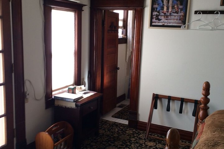 Room 54 of 77