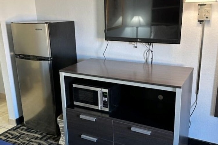 Room 2 of 12