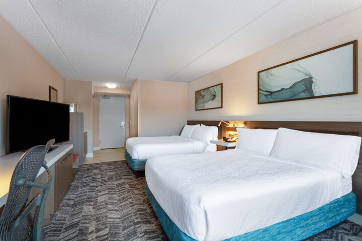 Room 21 of 34