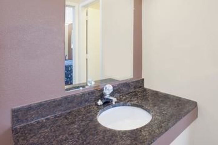Knights Inn Grand Blanc
