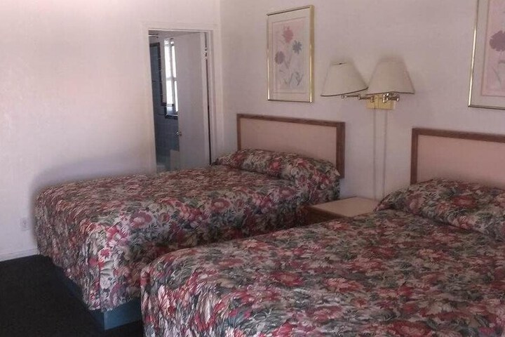 Room 20 of 37