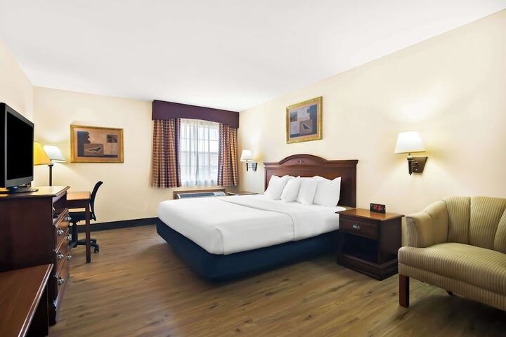 Room 20 of 25