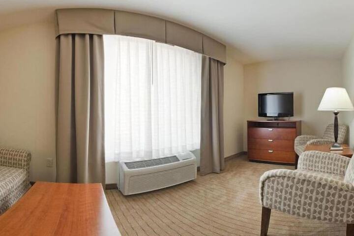 Holiday Inn Express Inn & Suites Searcy by IHG