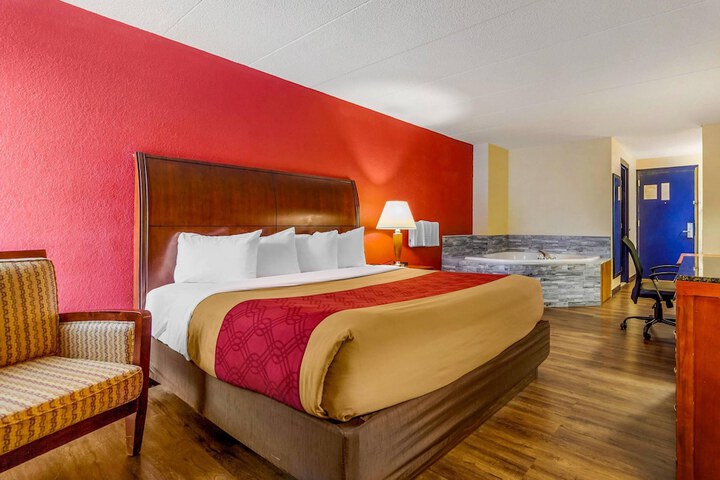 Econo Lodge Inn & Suites Brookings