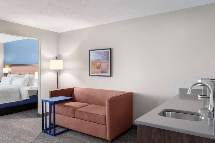 Room 12 of 36