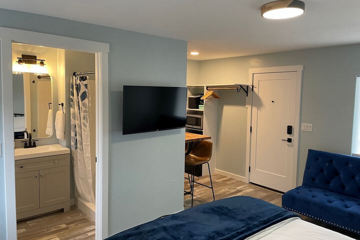 Room 28 of 54