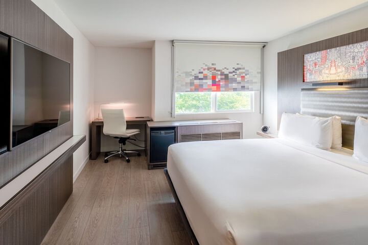 Room 21 of 45