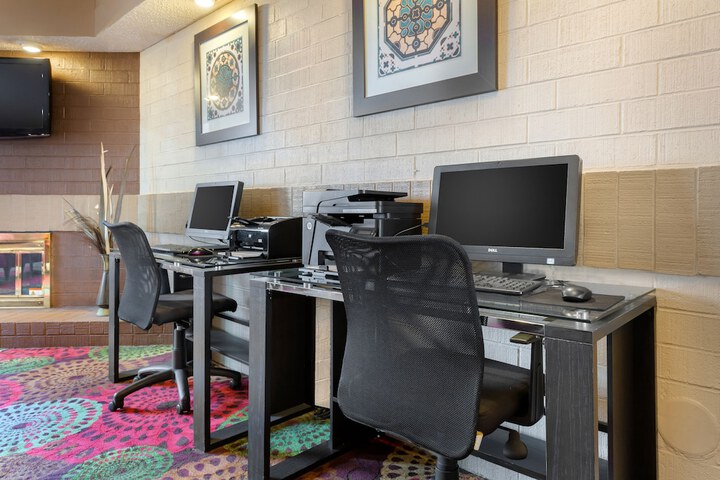 Business Center 47 of 48