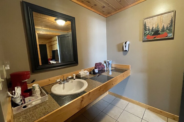 The Fishing Bear Lodge