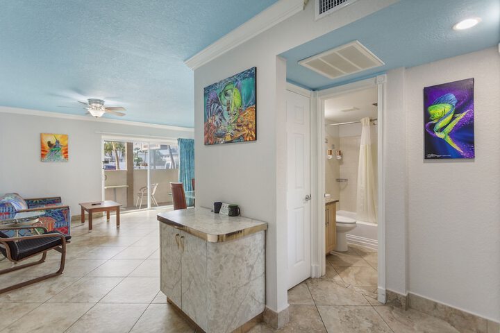 Bay Palms Waterfront Resort - Hotel and Marina