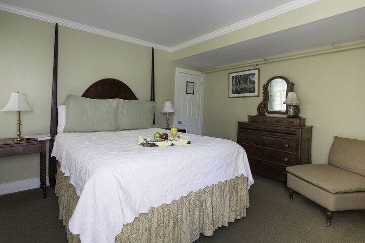 Room 13 of 48