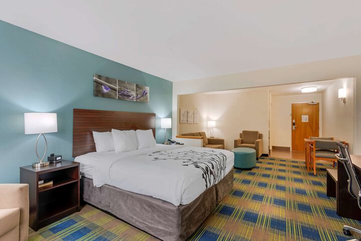 Room 15 of 40