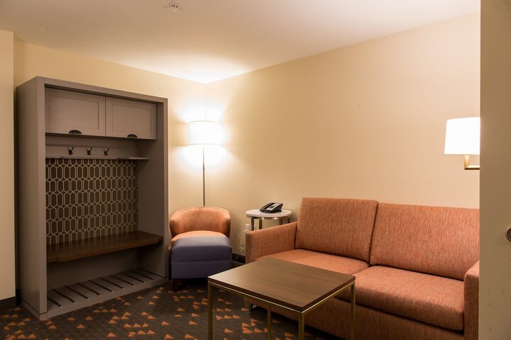 Holiday Inn Hotels and Suites Mount Pleasant by IHG