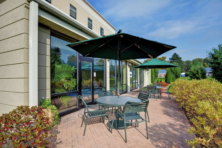 Terrace/Patio 34 of 36