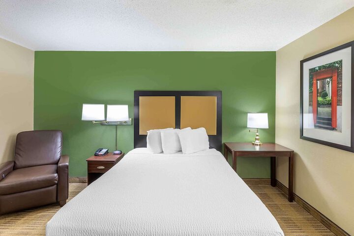 Room 21 of 26