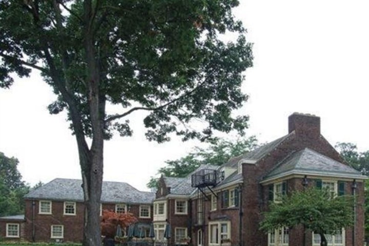Montague Inn