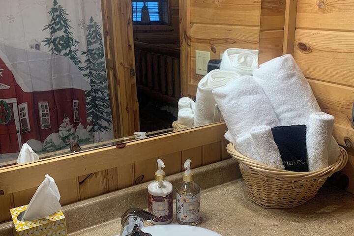 Nacoochee Valley Lodge