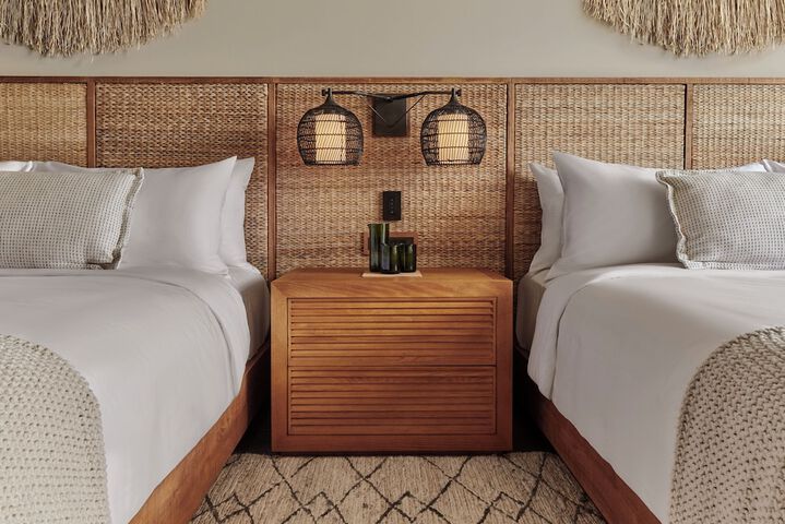 1 Hotel Hanalei Bay