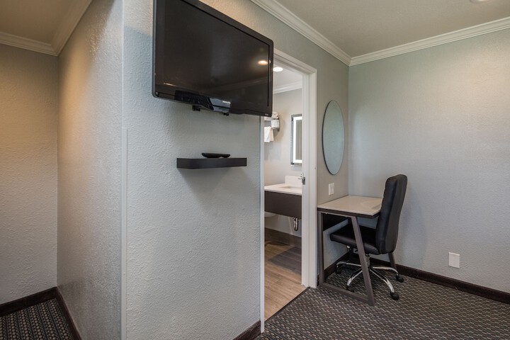 Room 16 of 21