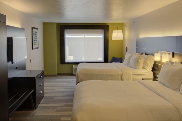 Room 28 of 45