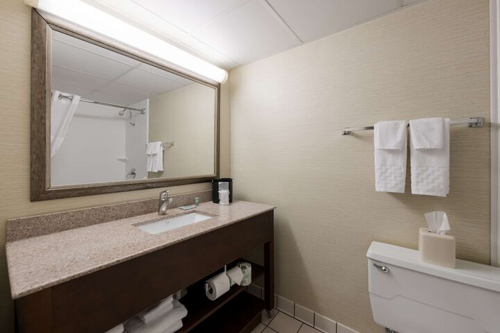 Room 17 of 45