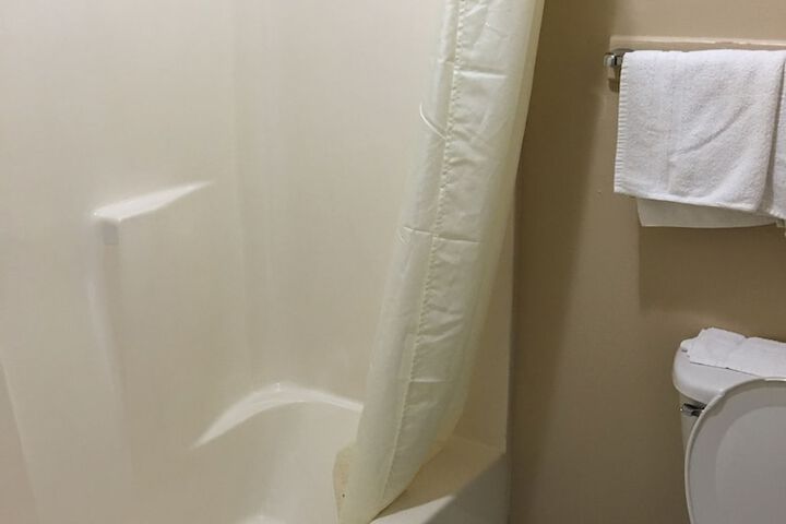 Room 8 of 13