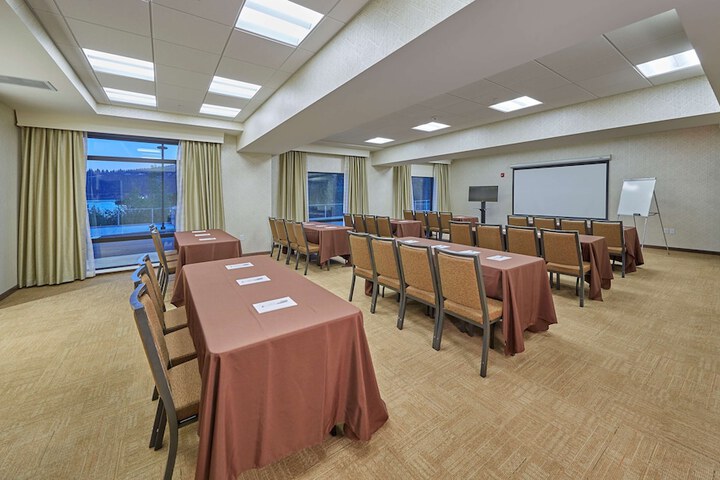 Hampton Inn & Suites Hood River