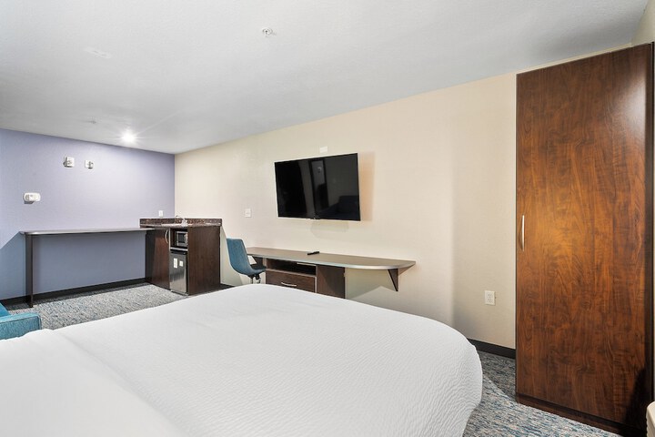 Garner Hotel Gonzales by IHG
