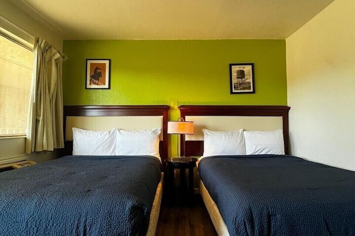 Parkside Inn by PHG - Sweetwater