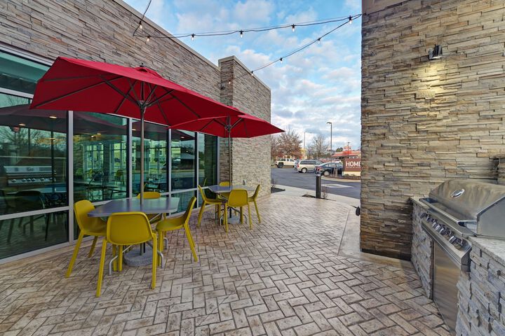 Terrace/Patio 42 of 43