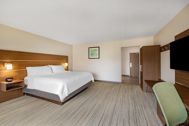 Holiday Inn Express & Suites Lincoln Downtown by IHG