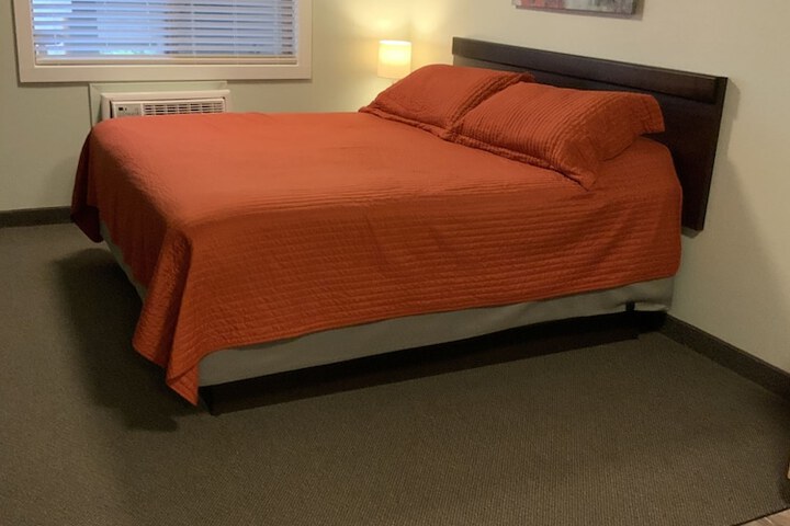 Room 198 of 259