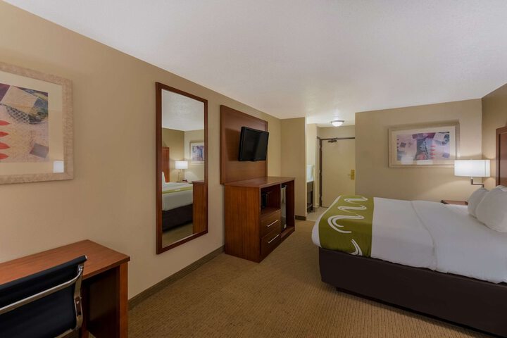 Room 7 of 15