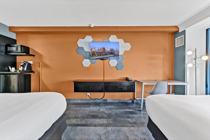 Room 21 of 39