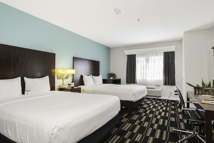 The Hotel Oceanside